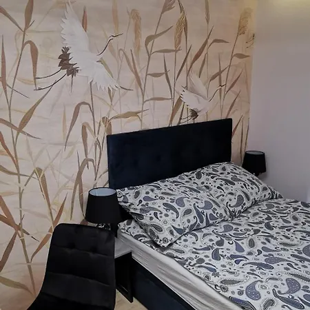 Flou Przystan Letnica 79, Parking & 700m Plaza Apartment *